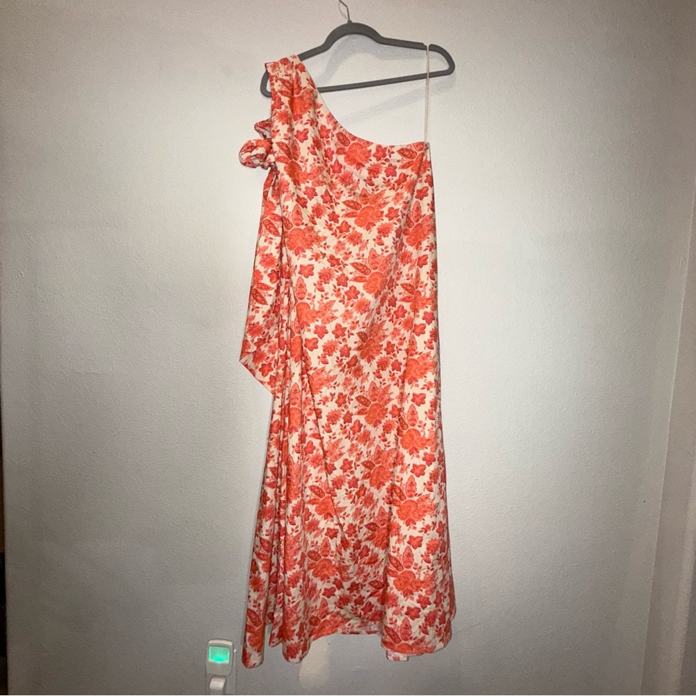 Sezane Teva Floral One-Shoulder Dress 44 US 12 France Coral Cream Maxi Vacation - Picture 8 of 16